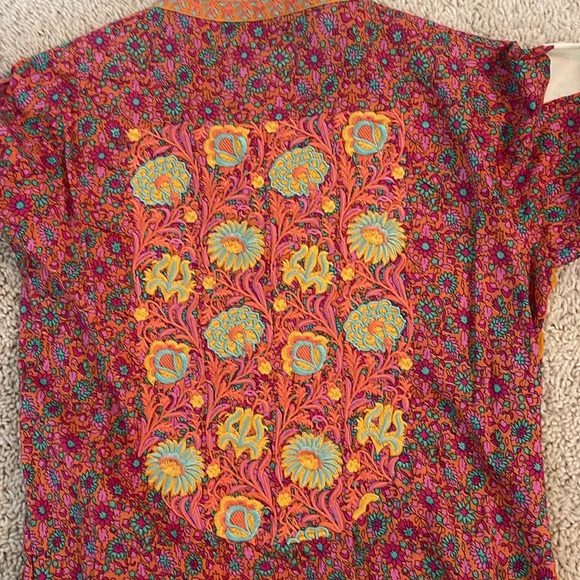 Pakistani Indian printed kurta in mustard color with some embroidery. - Picture 8 of 9